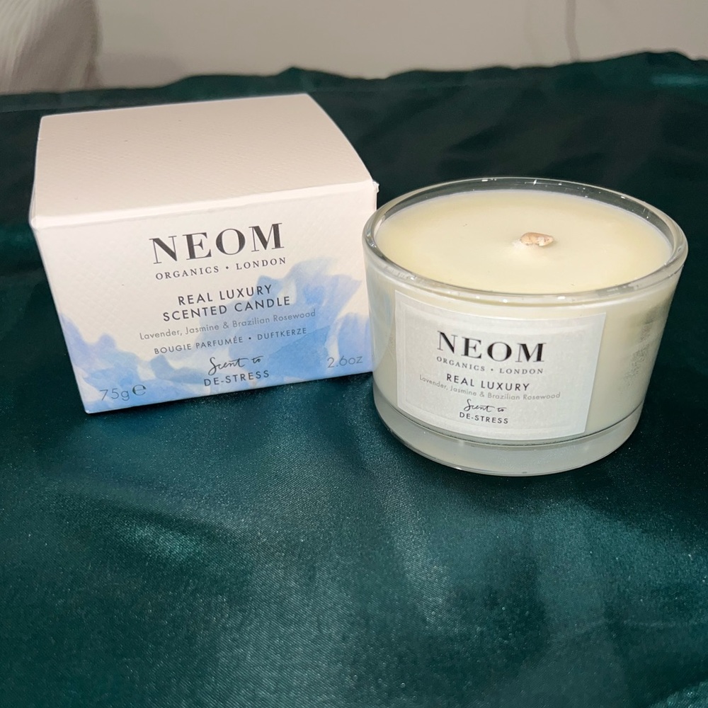 NEOM Real Luxury Travel Candle - Destress